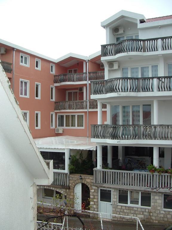 Apartments Andela Budva Eksteriør billede